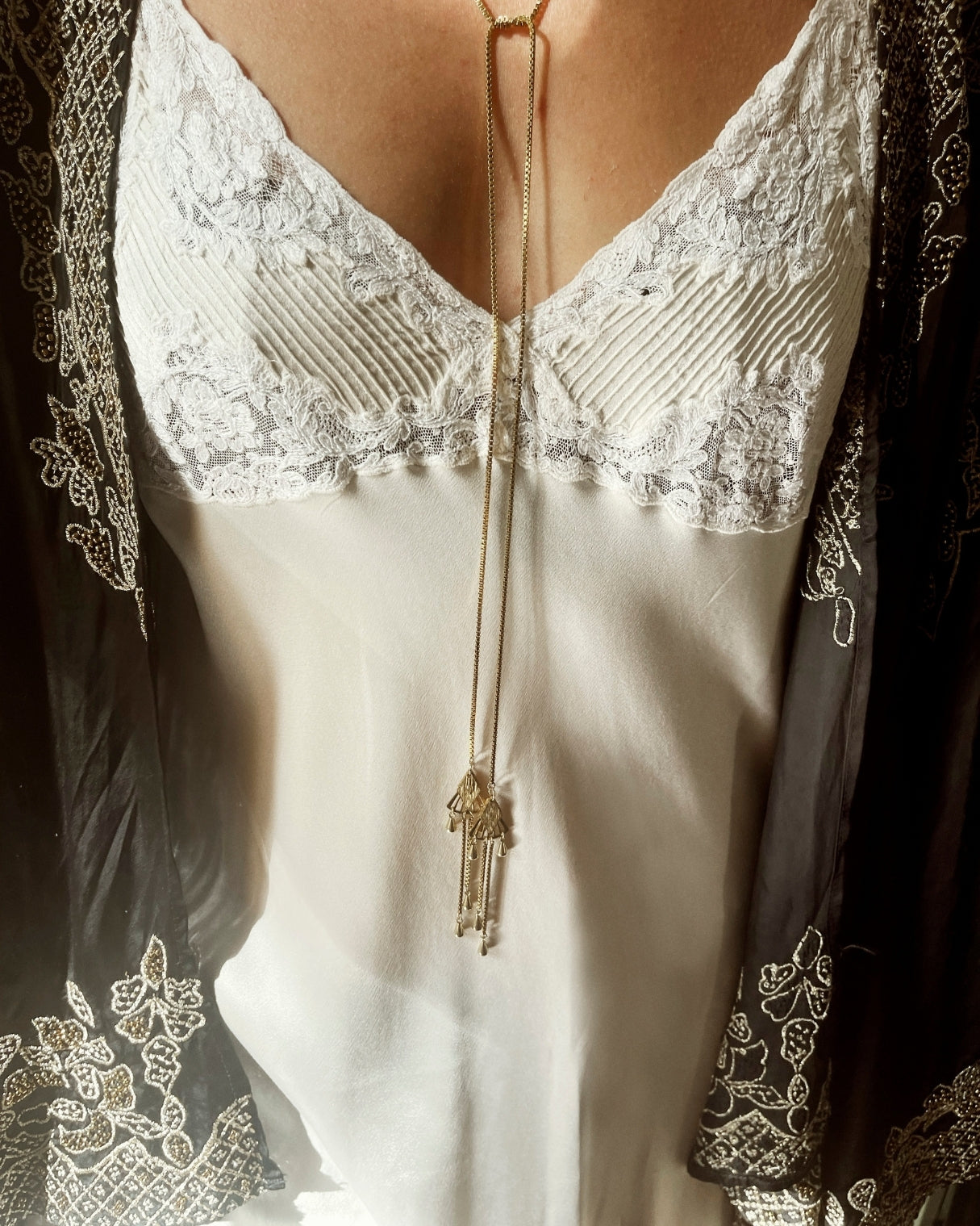 Noémie Lariat Necklace