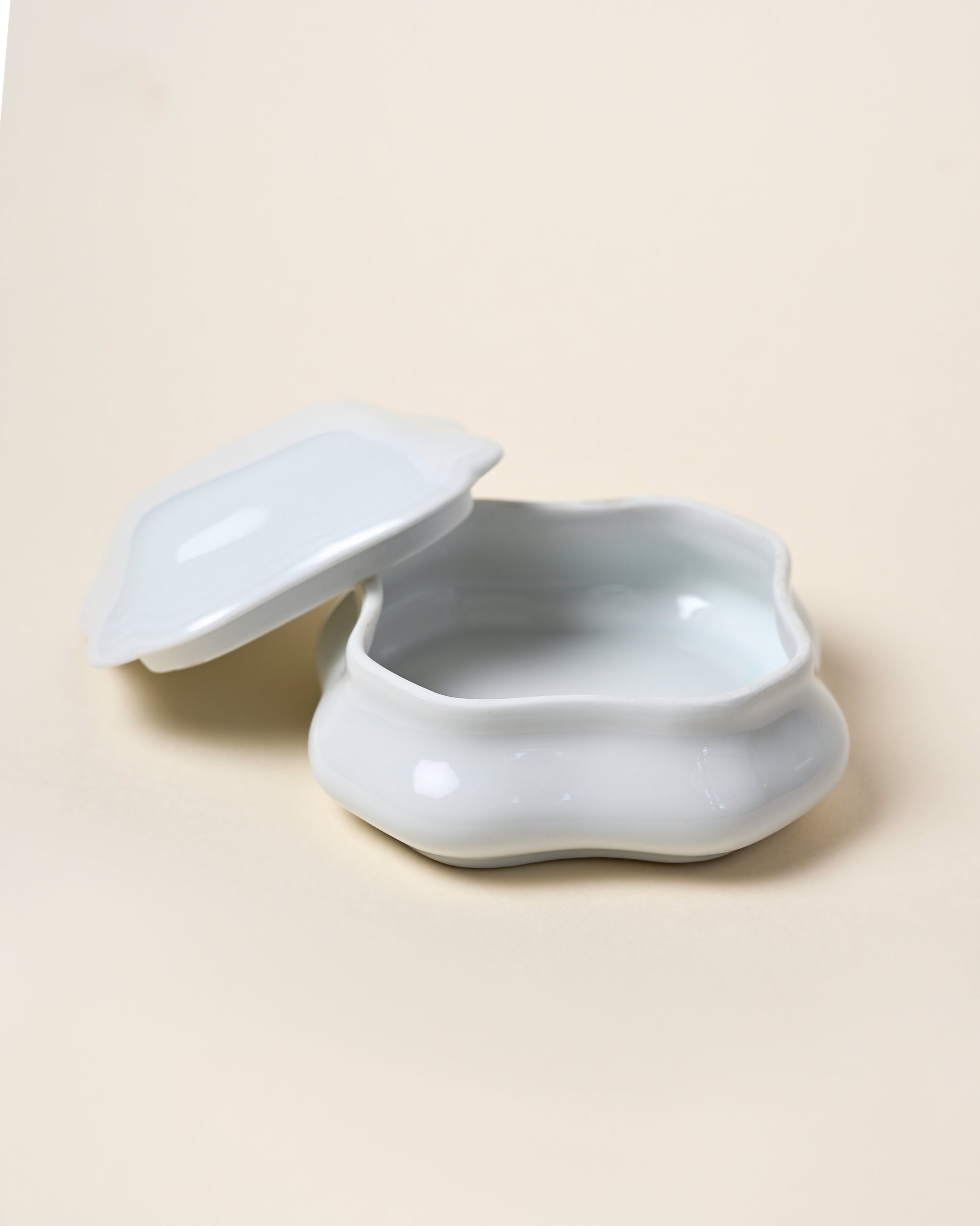 White Porcelain Jewellery Box