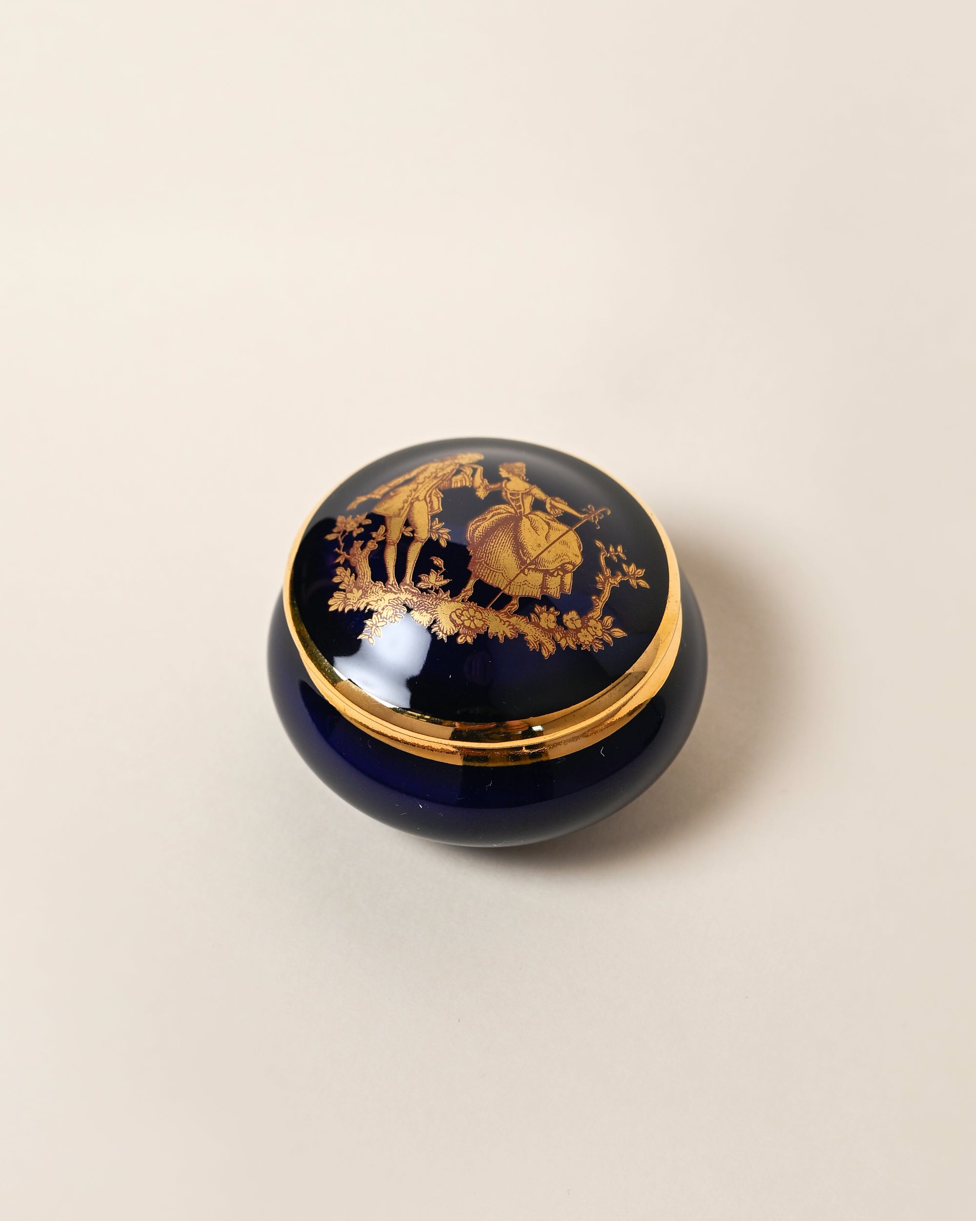 Fragonard Courting Couple Trinket Box