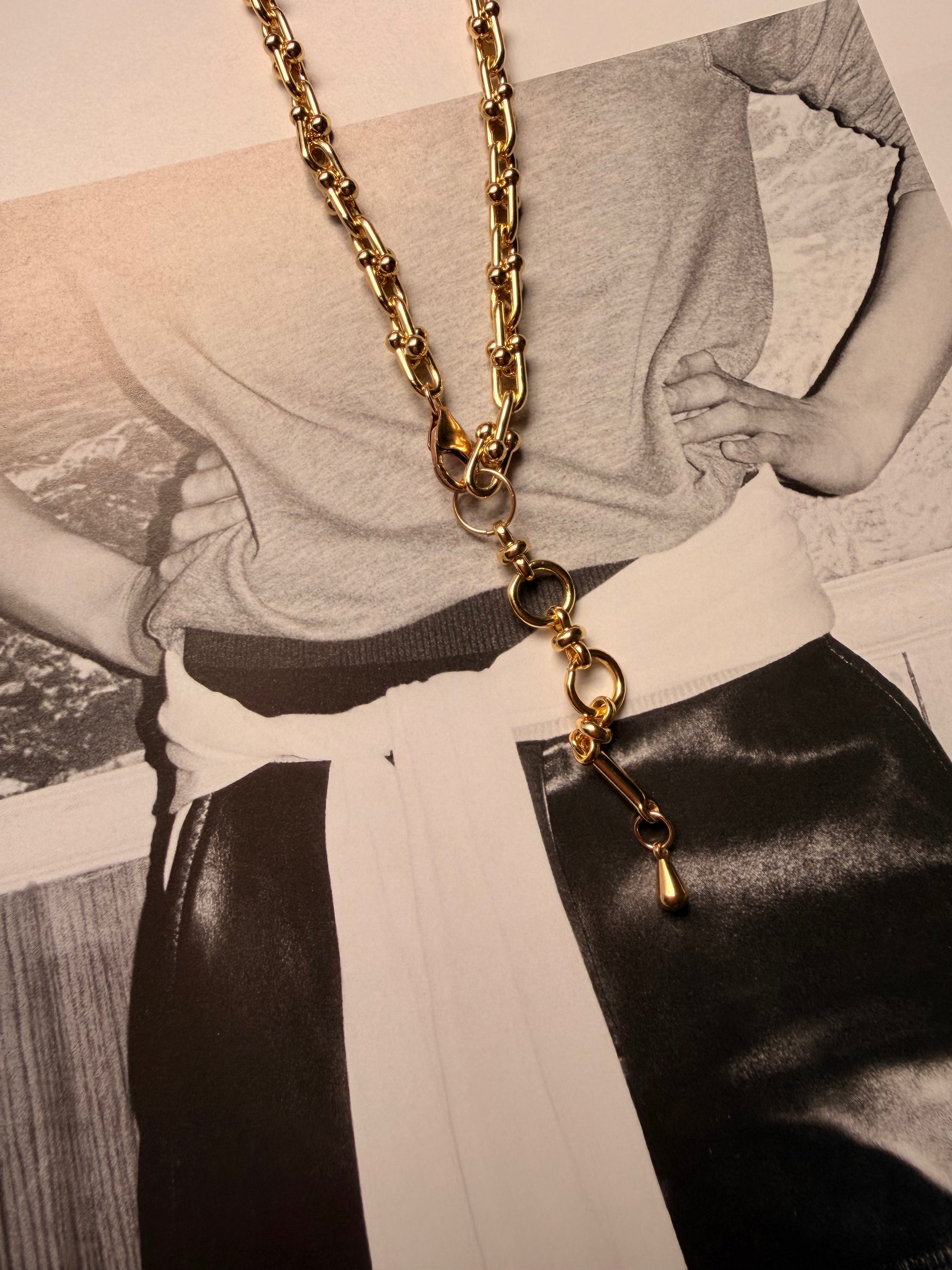 Violette Necklace