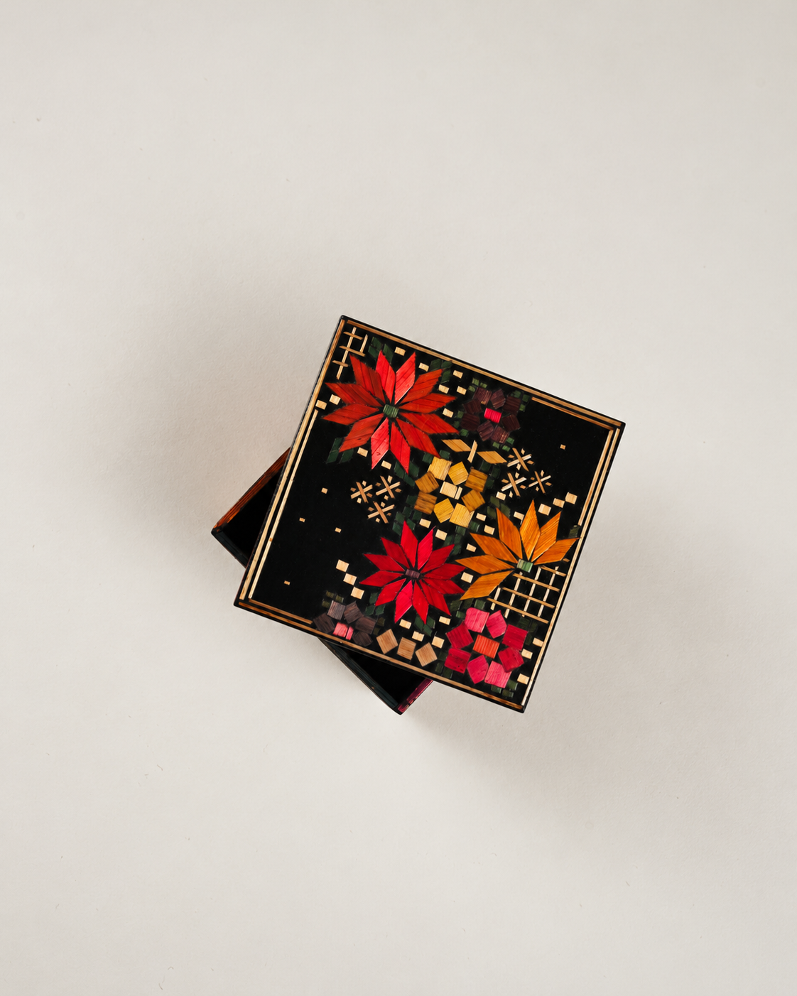 Vintage Brazilian Straw Marquetry Trinket Box